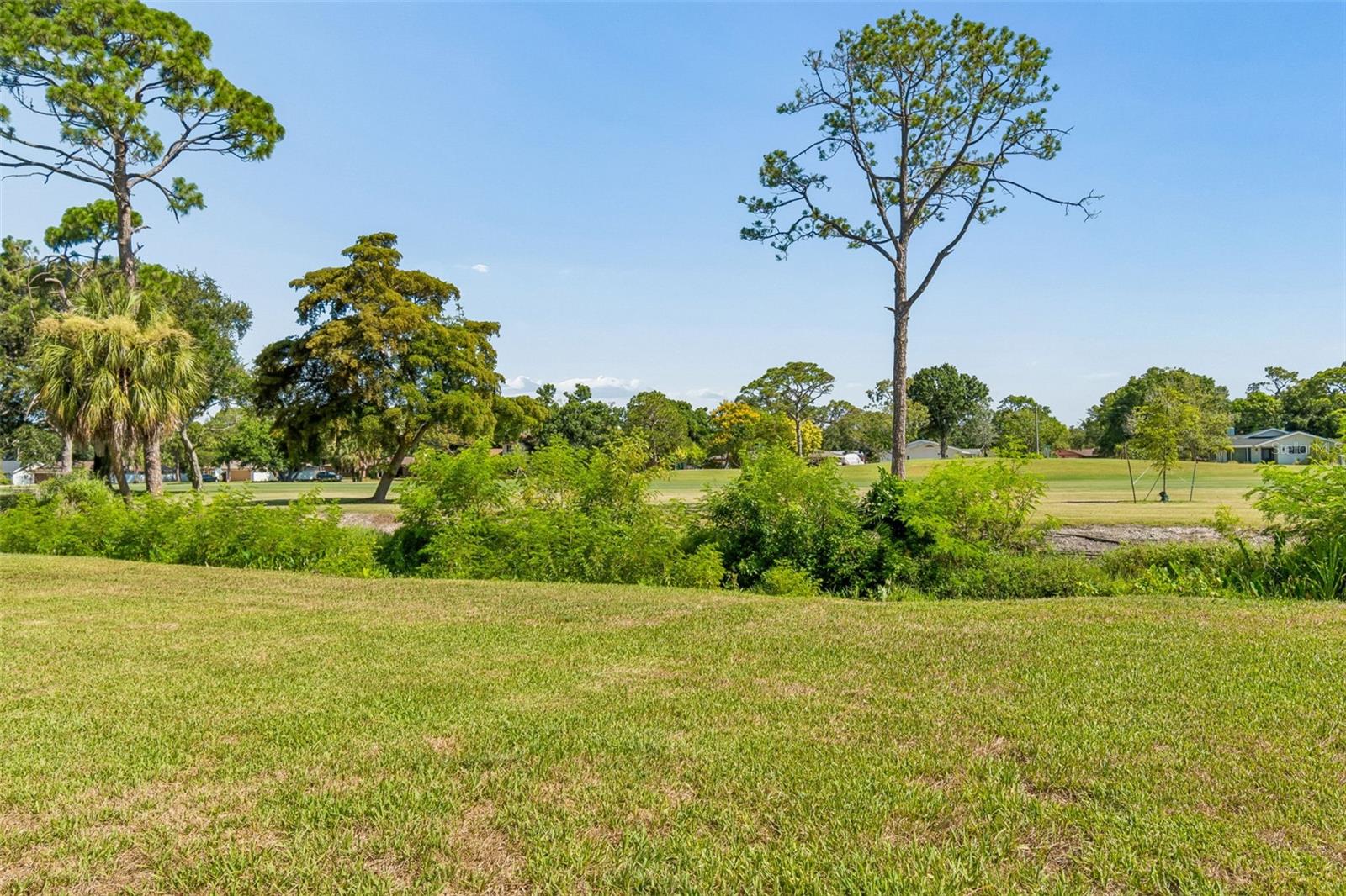 2117 LAKEWOOD CLUB DRIVE S, #7-N, St Petersburg, FL 33712