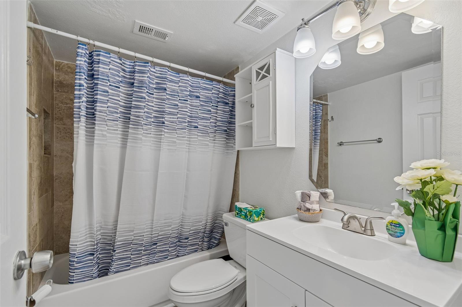 2117 LAKEWOOD CLUB DRIVE S, #7-N, St Petersburg, FL 33712