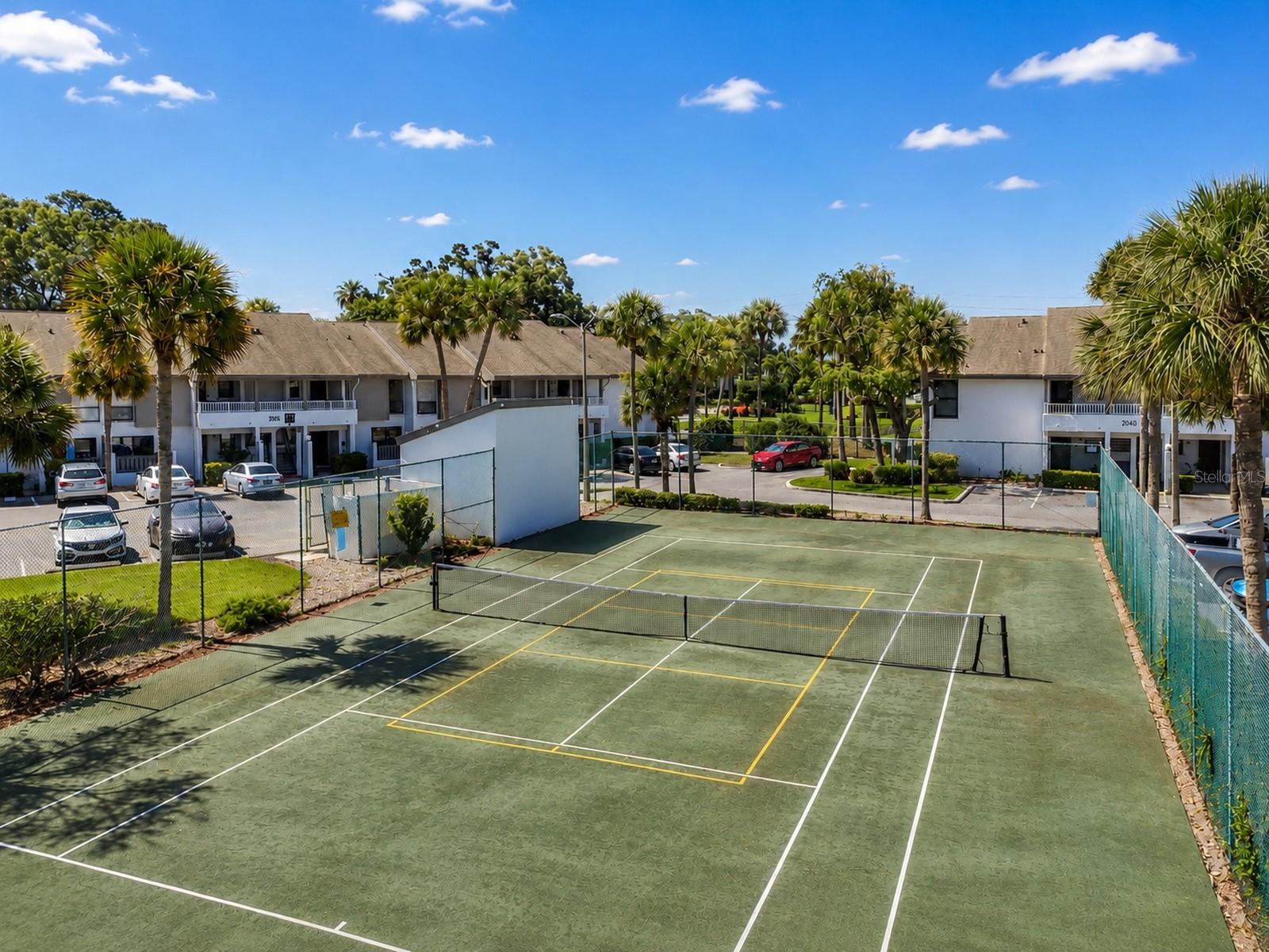 2117 LAKEWOOD CLUB DRIVE S, #7-N, St Petersburg, FL 33712