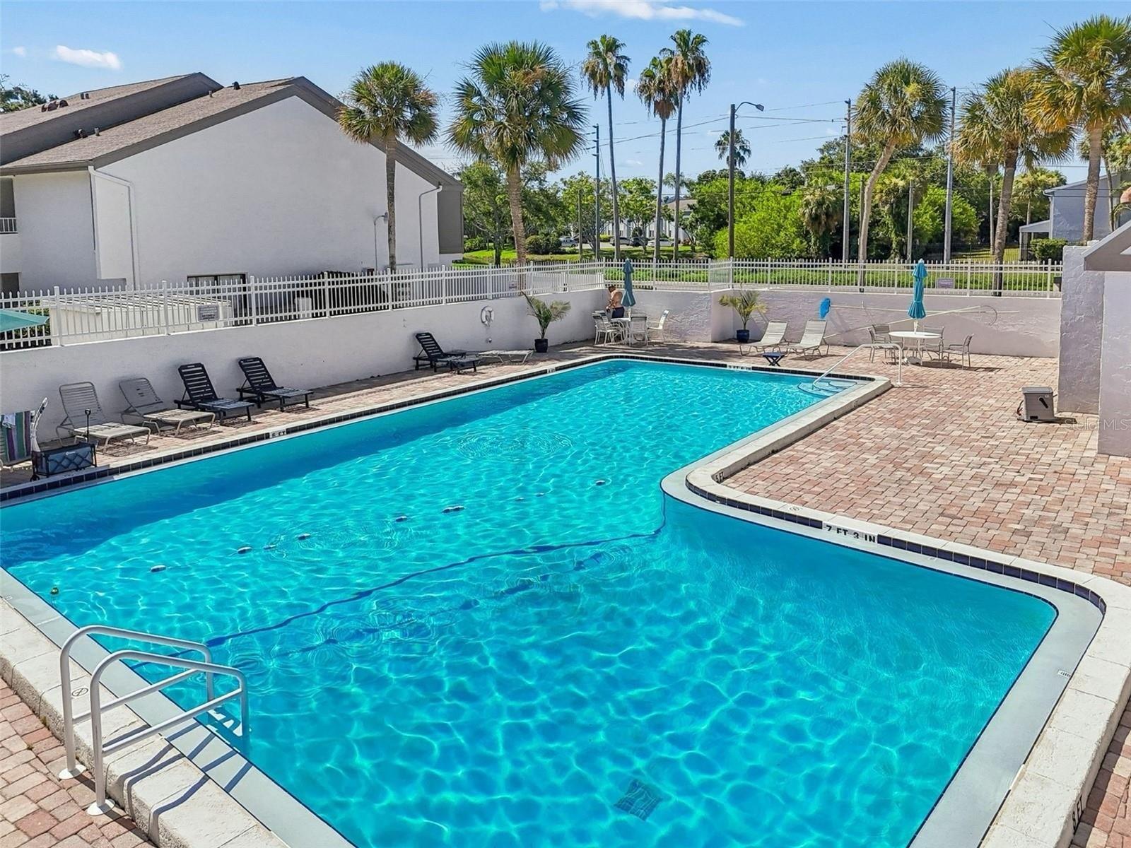 2117 LAKEWOOD CLUB DRIVE S, #7-N, St Petersburg, FL 33712