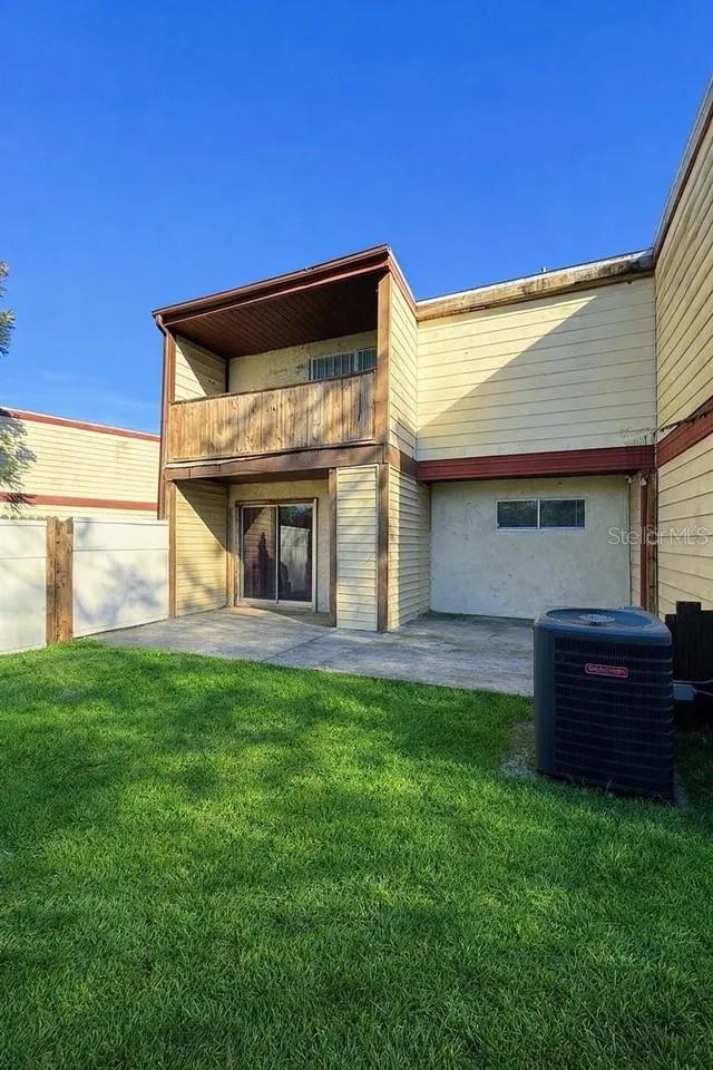 1836 WARRINGWOOD DRIVE, #B4, Orlando, FL 32839