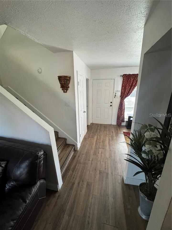 1836 WARRINGWOOD DRIVE, #B4, Orlando, FL 32839