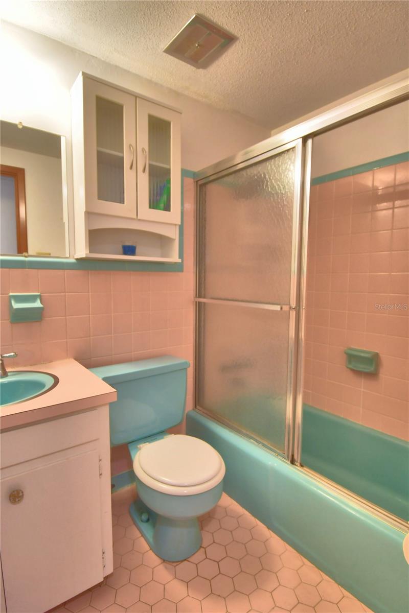 2521 MCCRANIE PLACE, Lakeland, FL 33801