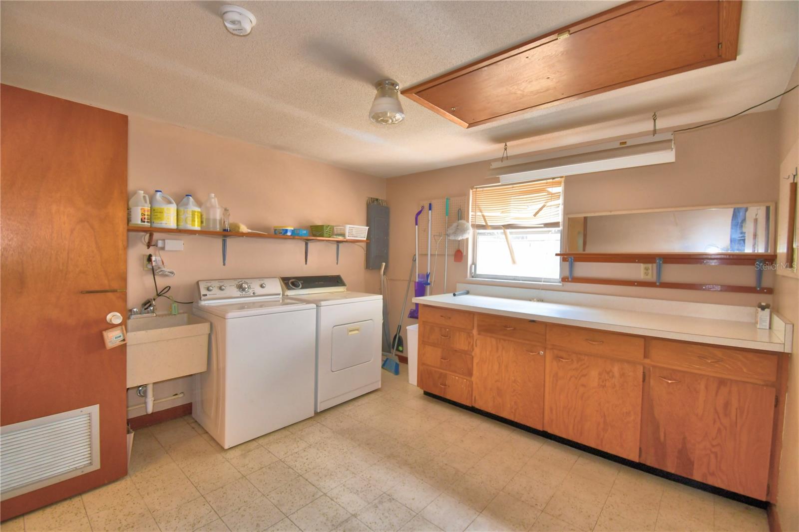 2521 MCCRANIE PLACE, Lakeland, FL 33801