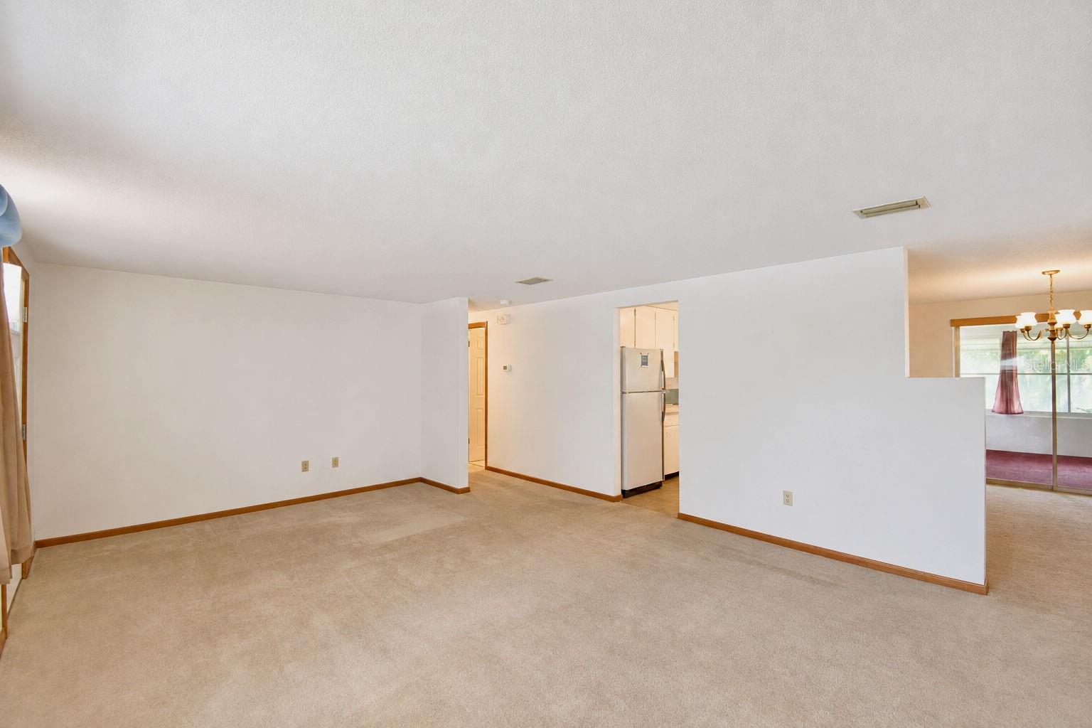 2521 MCCRANIE PLACE, Lakeland, FL 33801