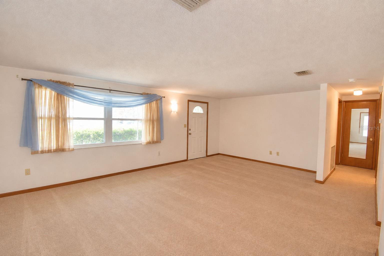 2521 MCCRANIE PLACE, Lakeland, FL 33801