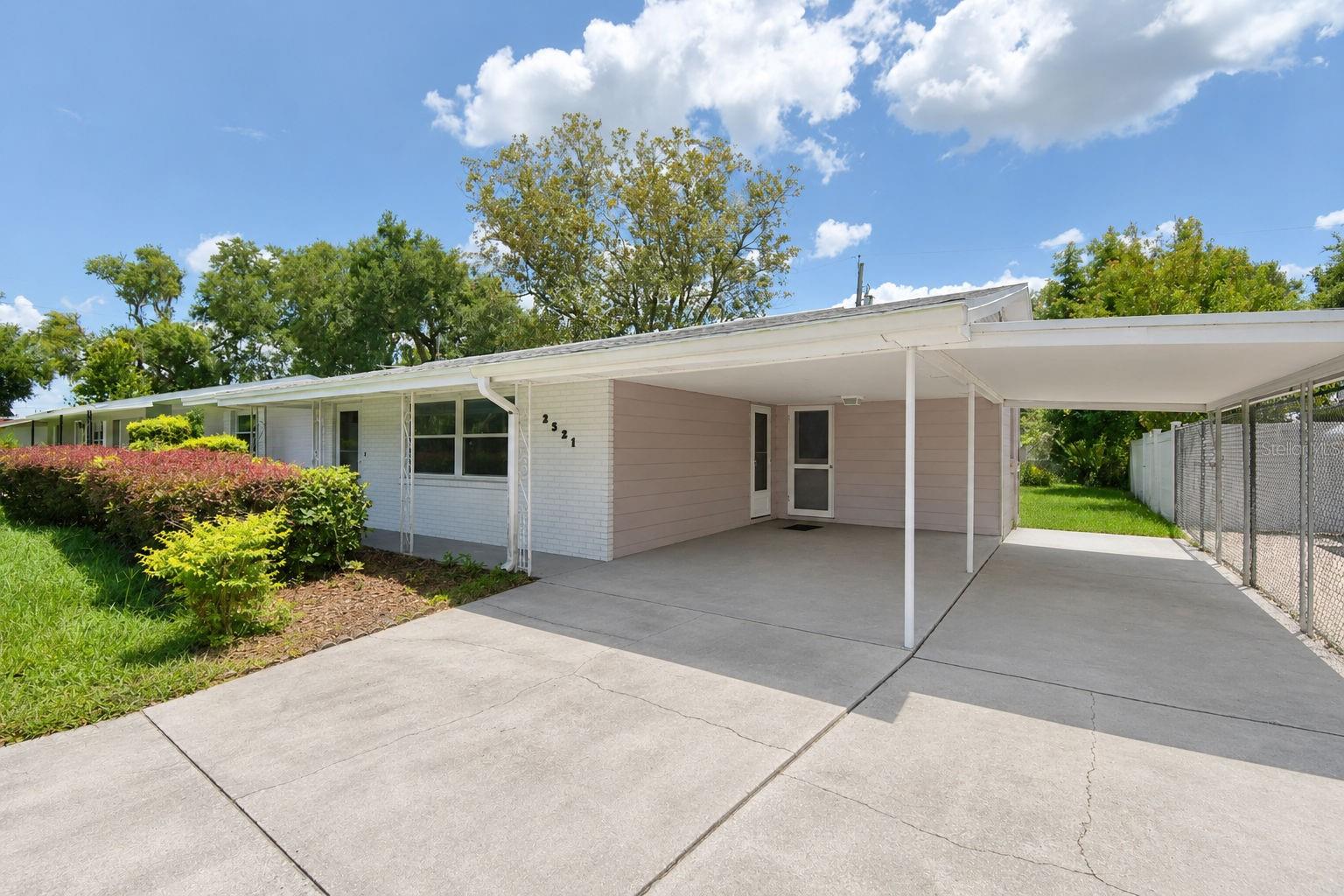 2521 MCCRANIE PLACE, Lakeland, FL 33801