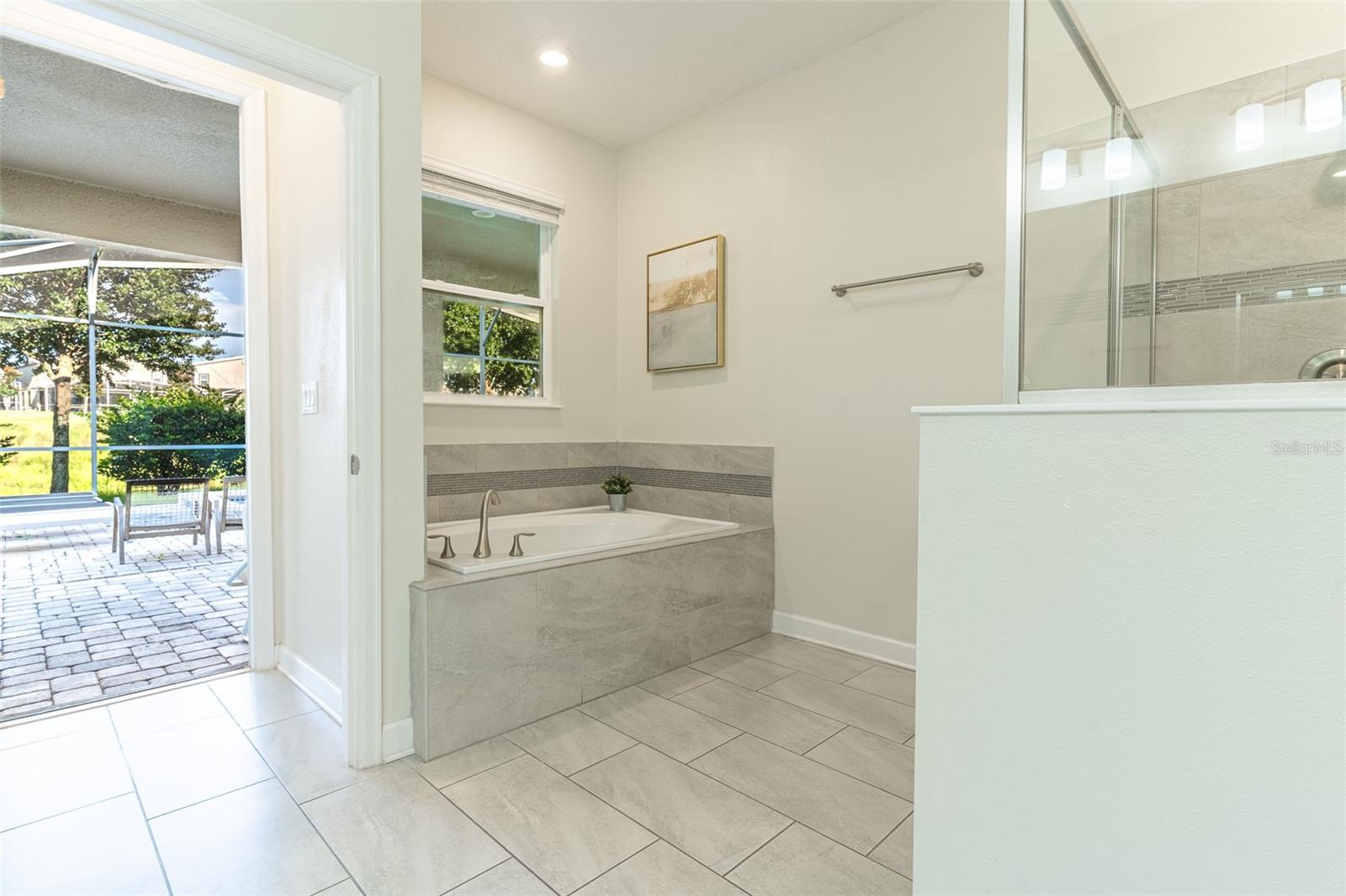 561 PEBBLE BEACH DRIVE, Davenport, FL 33896