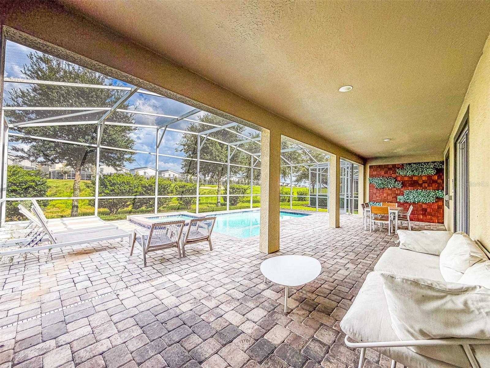561 PEBBLE BEACH DRIVE, Davenport, FL 33896