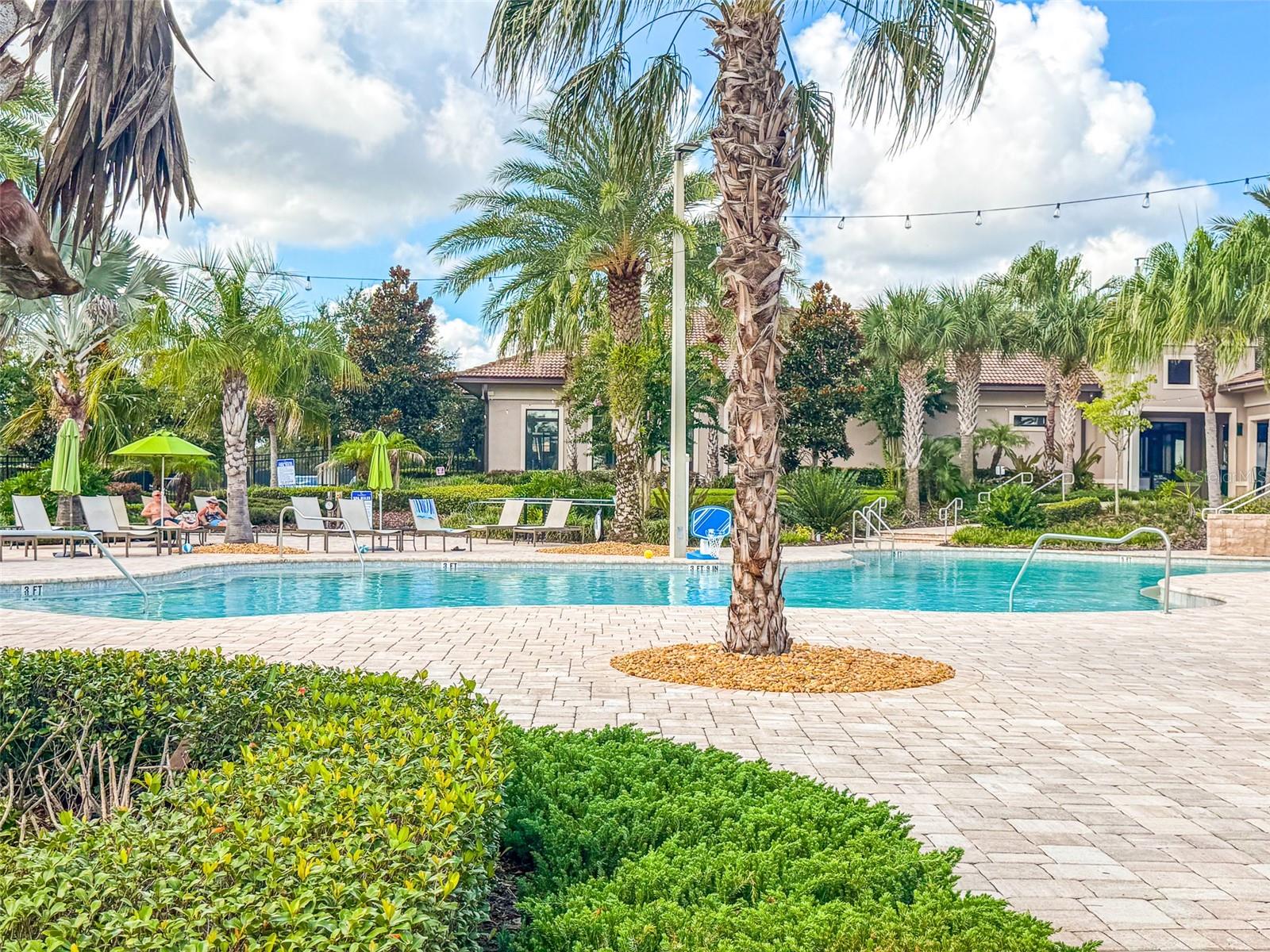 561 PEBBLE BEACH DRIVE, Davenport, FL 33896