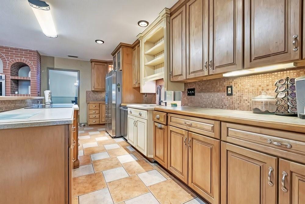 1121 OLD POLK CITY ROAD, Lakeland, FL 33809