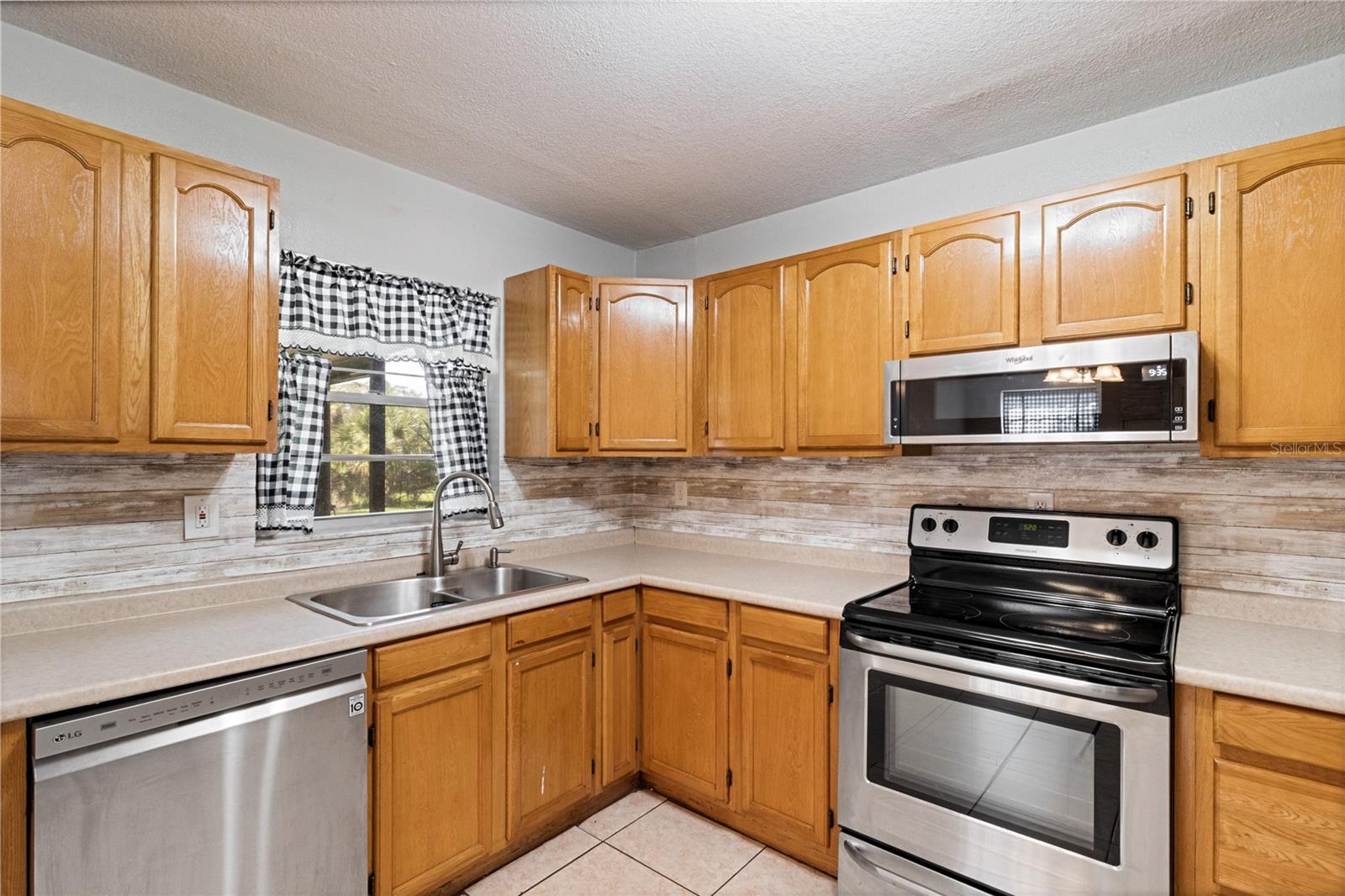 288 CHERRY LAUREL LANE, Winter Haven, FL 33880