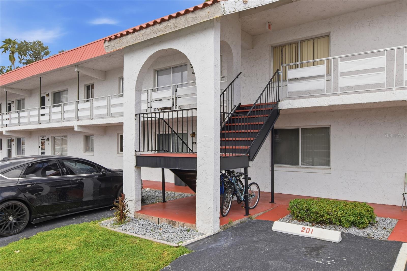 1100 MARTINIQUE DRIVE, #203, Winter Haven, FL 33884