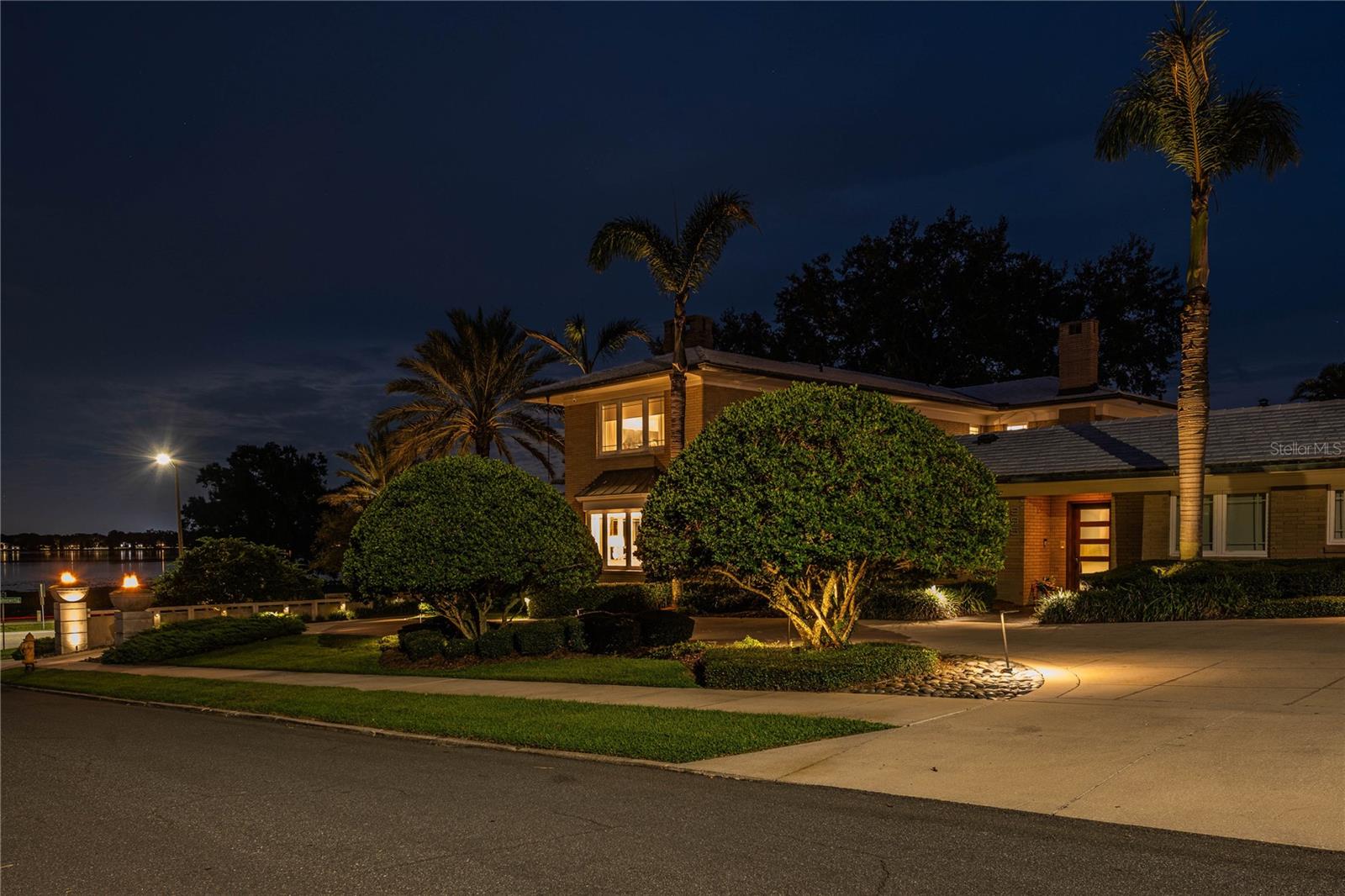 Side Driveway