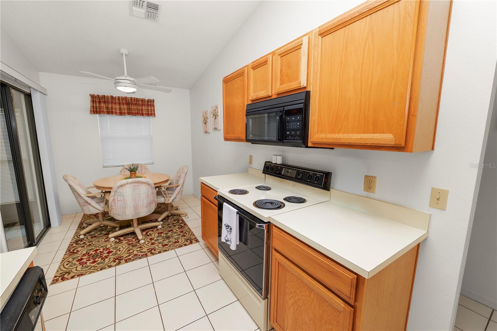 1120 PARAKEET TRAIL, Lakeland, FL 33809