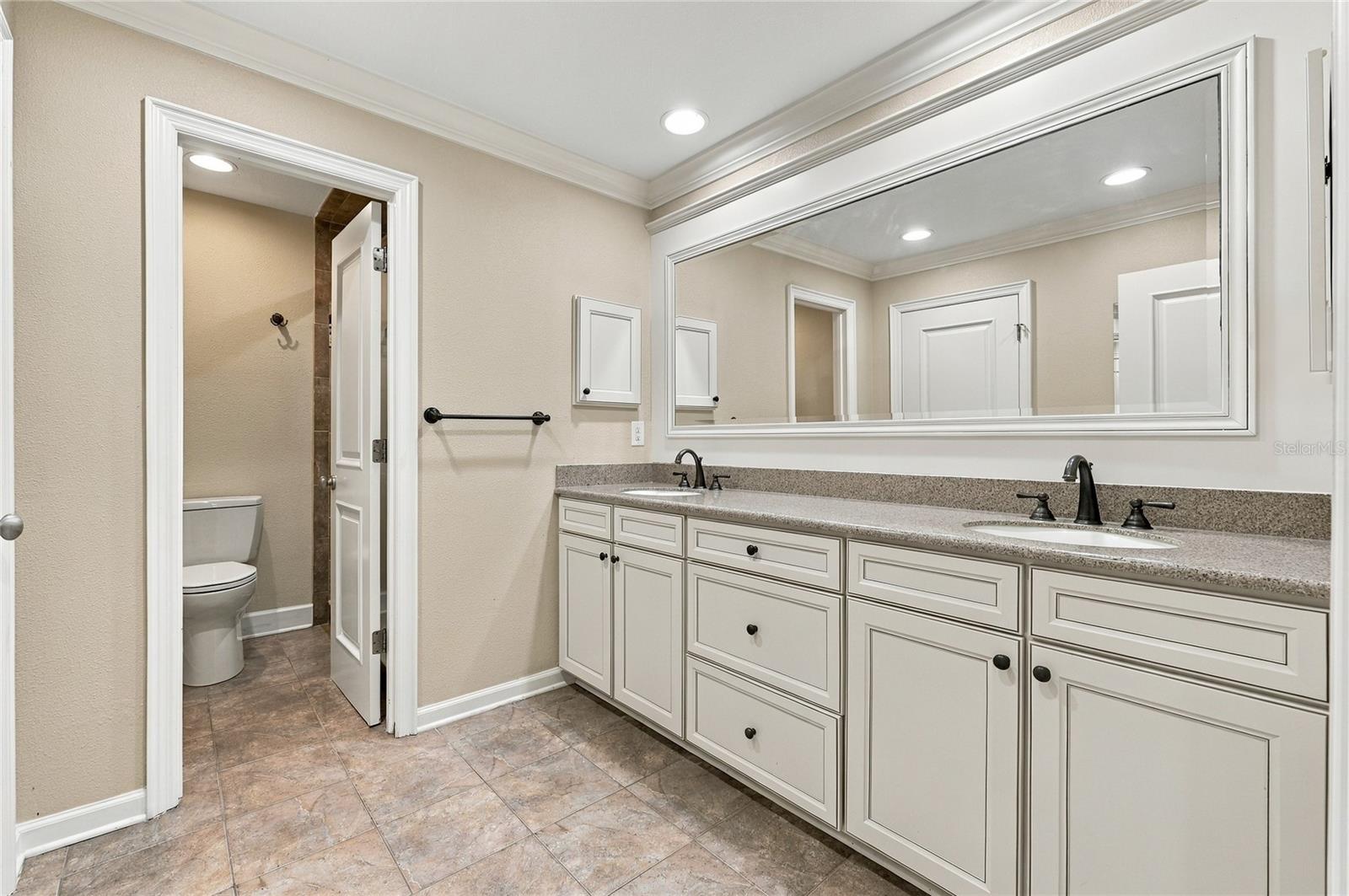 828 BROOKWOOD DRIVE, Lakeland, FL 33813