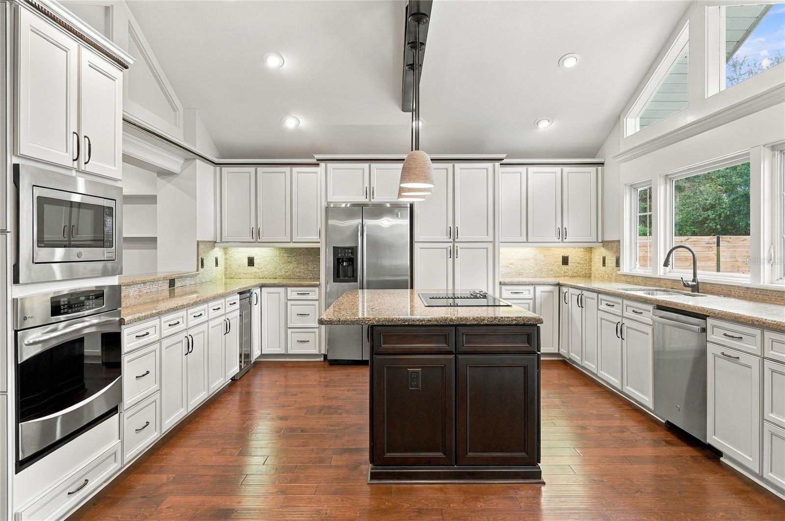 828 BROOKWOOD DRIVE, Lakeland, FL 33813