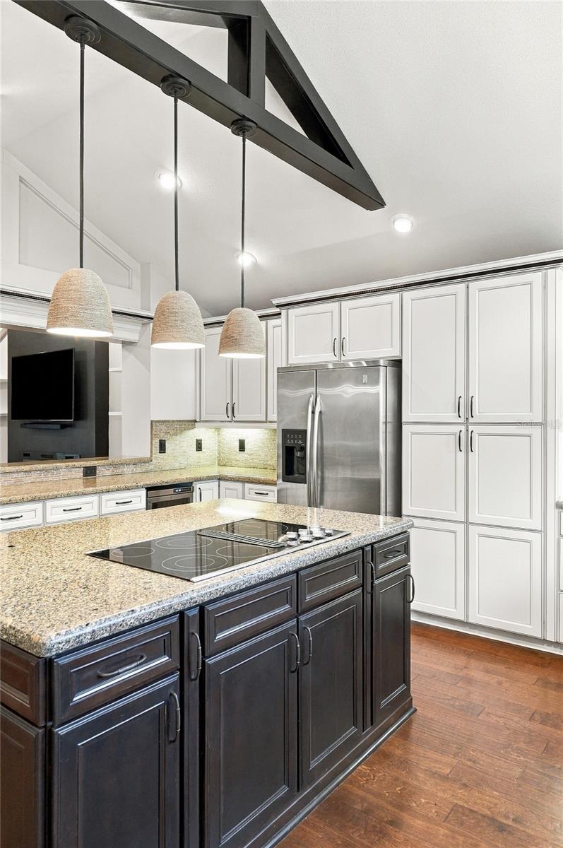 828 BROOKWOOD DRIVE, Lakeland, FL 33813