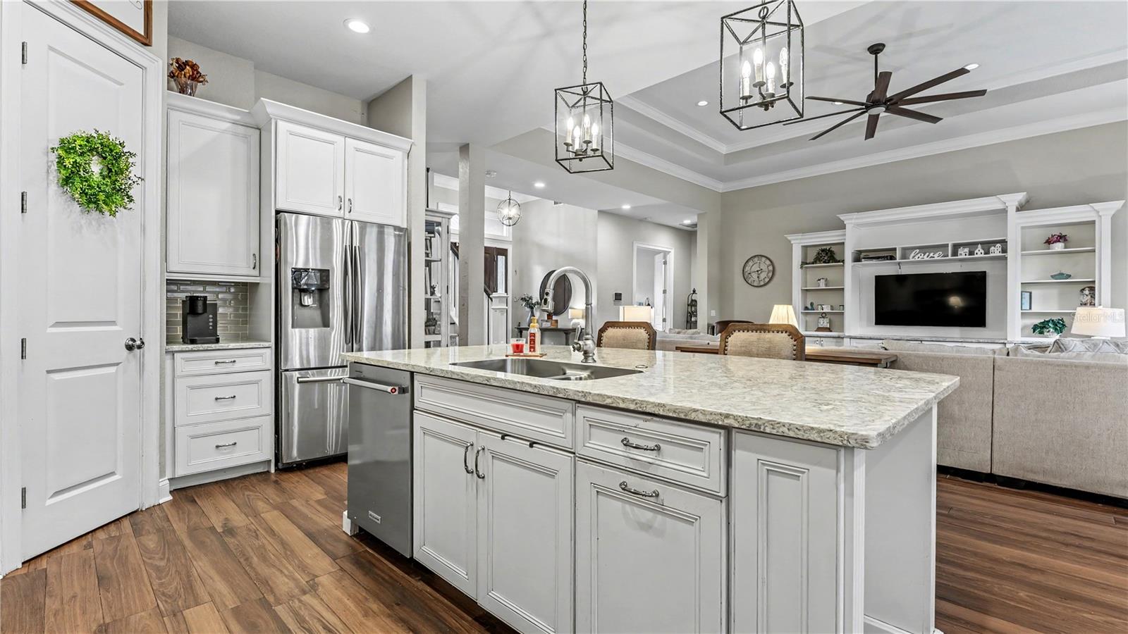 1539 HOLLINGSWORTH CREEK COURT, Lakeland, FL 33803