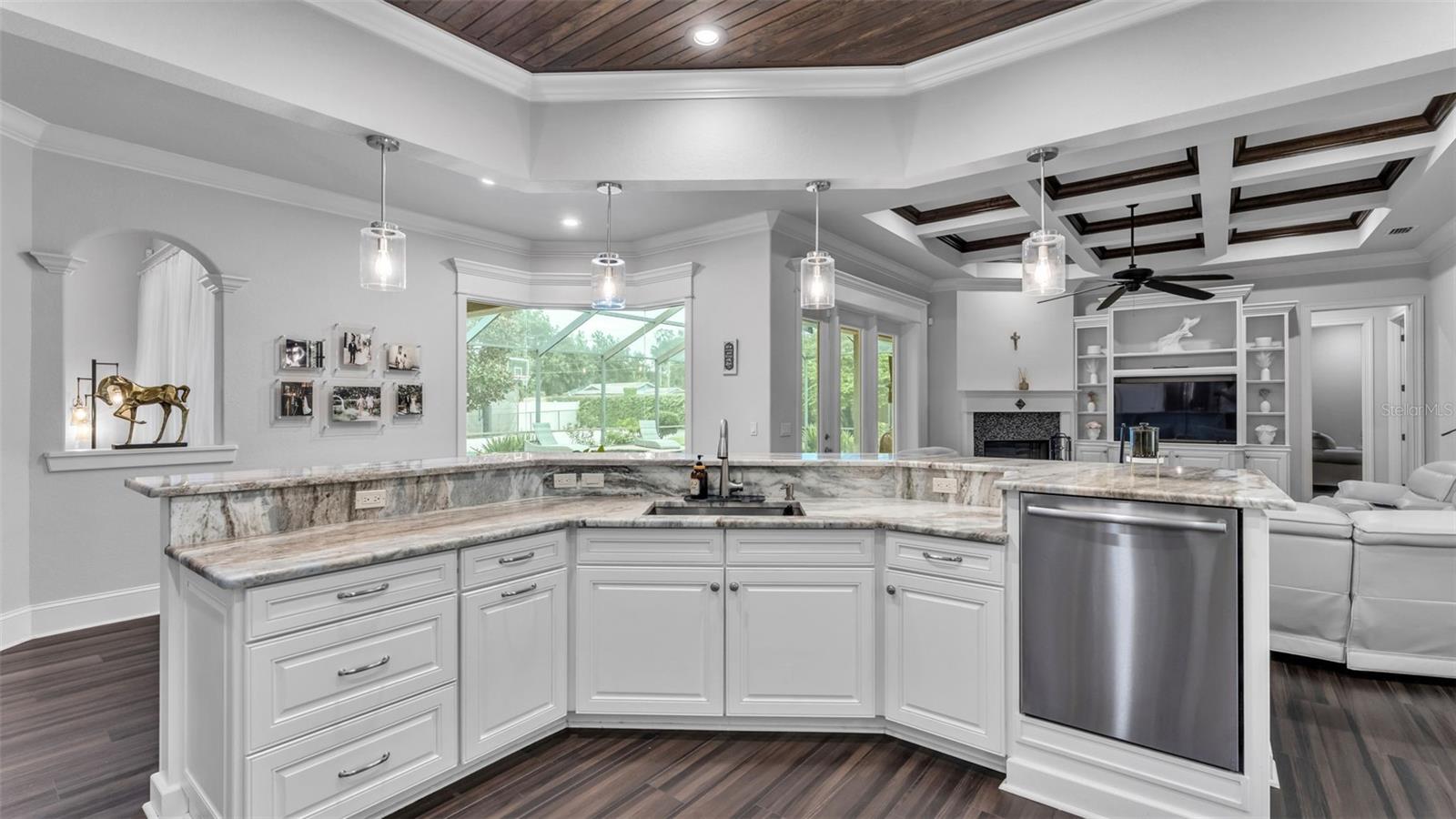 6626 CRESCENT WOODS CIRCLE, Lakeland, FL 33813