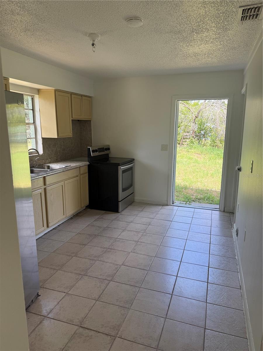 2109 N 13TH STREET N, Haines City, FL 33844