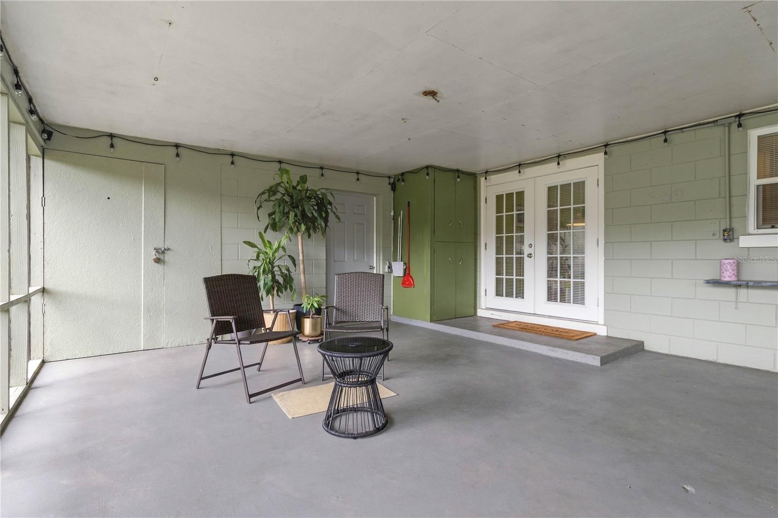 Screened patio