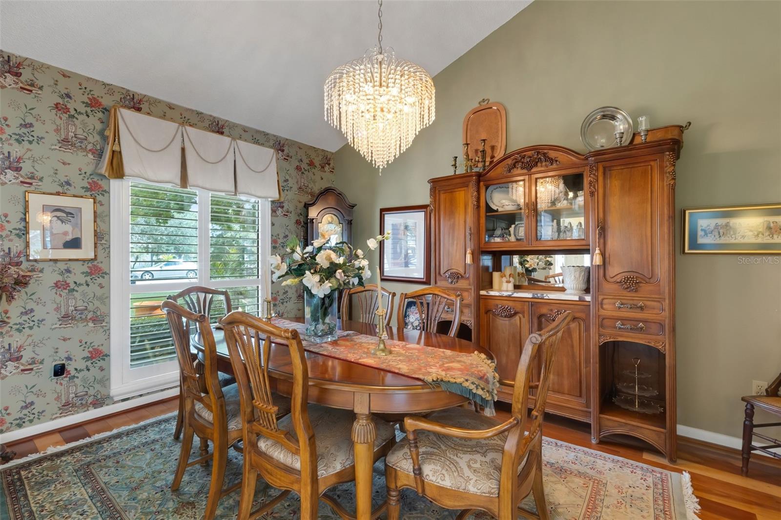 Leading to the spacious formal dining room . . .