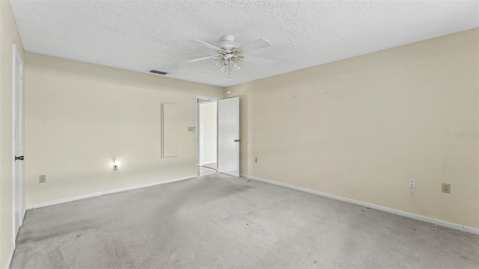 450 NIGHTHAWK DRIVE, Lakeland, FL 33813