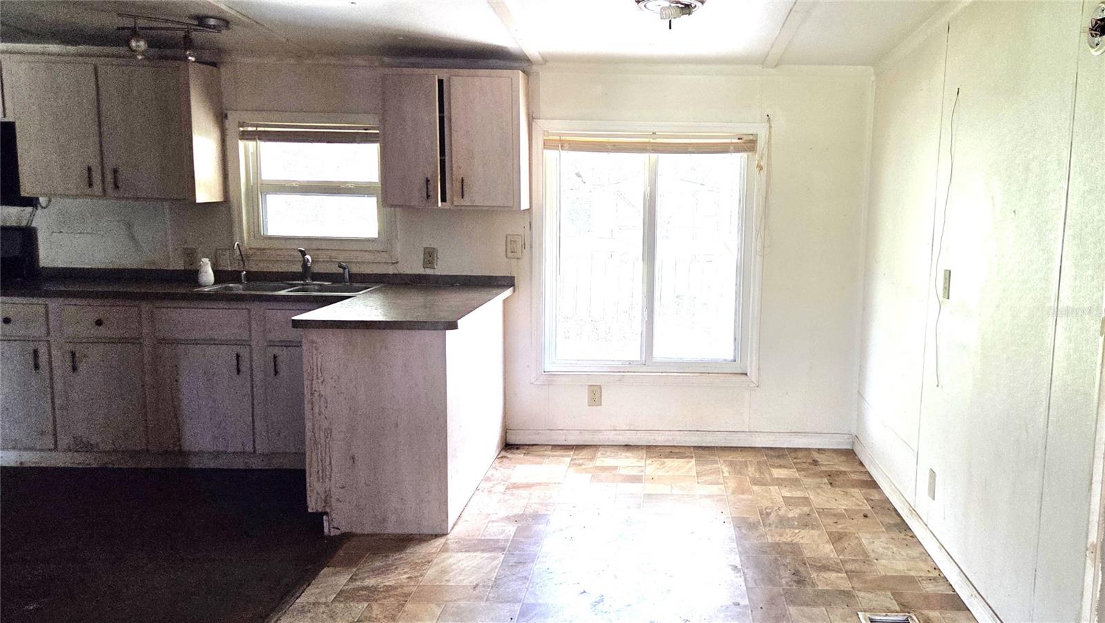 3932 ROLLING HILLS COURT E, #10, Lake Wales, FL 33898