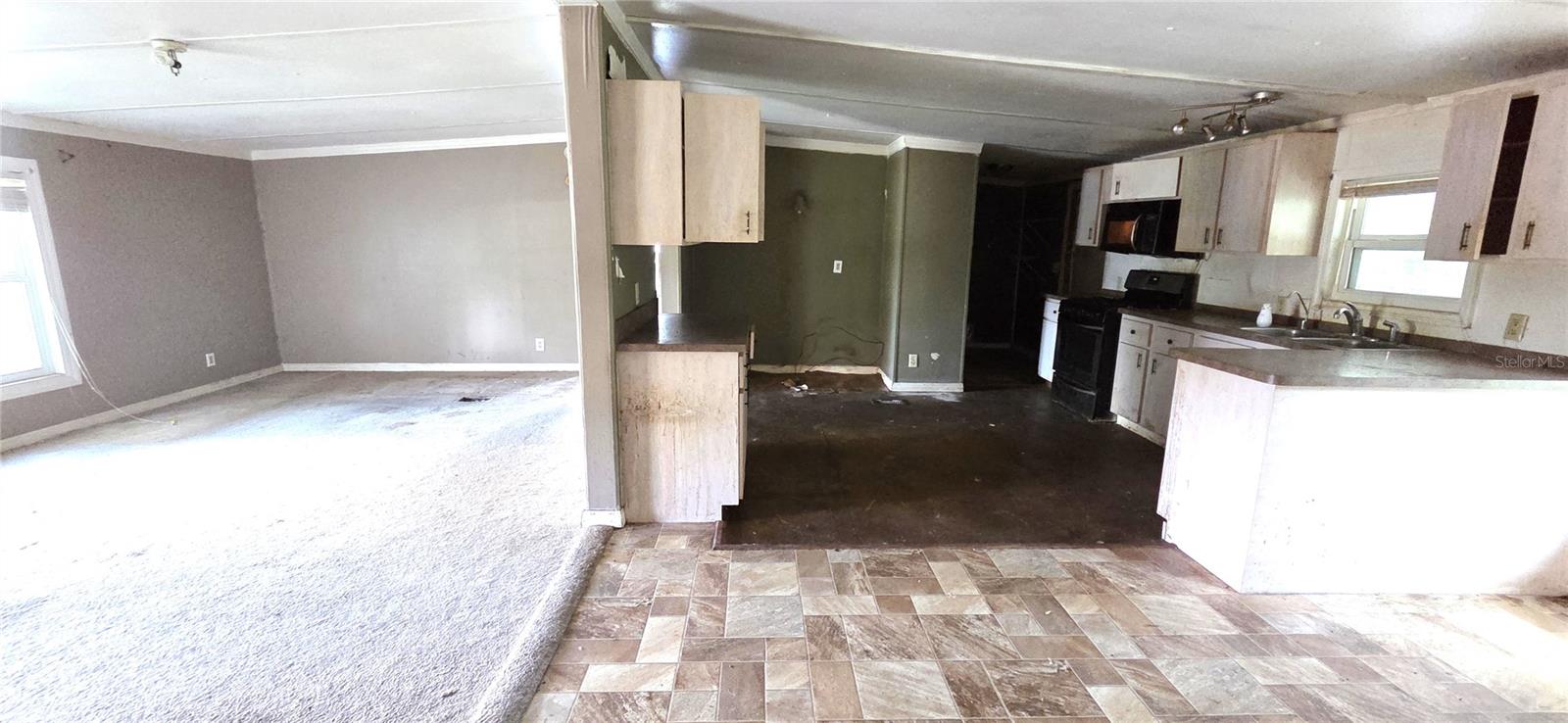 3932 ROLLING HILLS COURT E, #10, Lake Wales, FL 33898