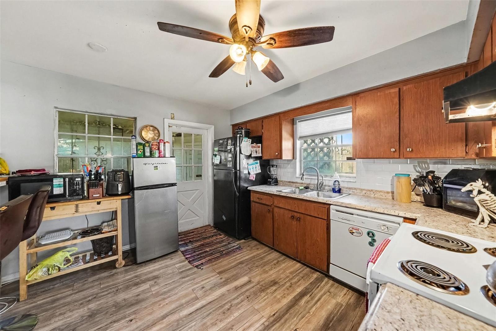 7145 WRENWOOD CIRCLE, Tampa, FL 33617 7145 WRENWOOD CIRCLE, Tampa, FL 33617