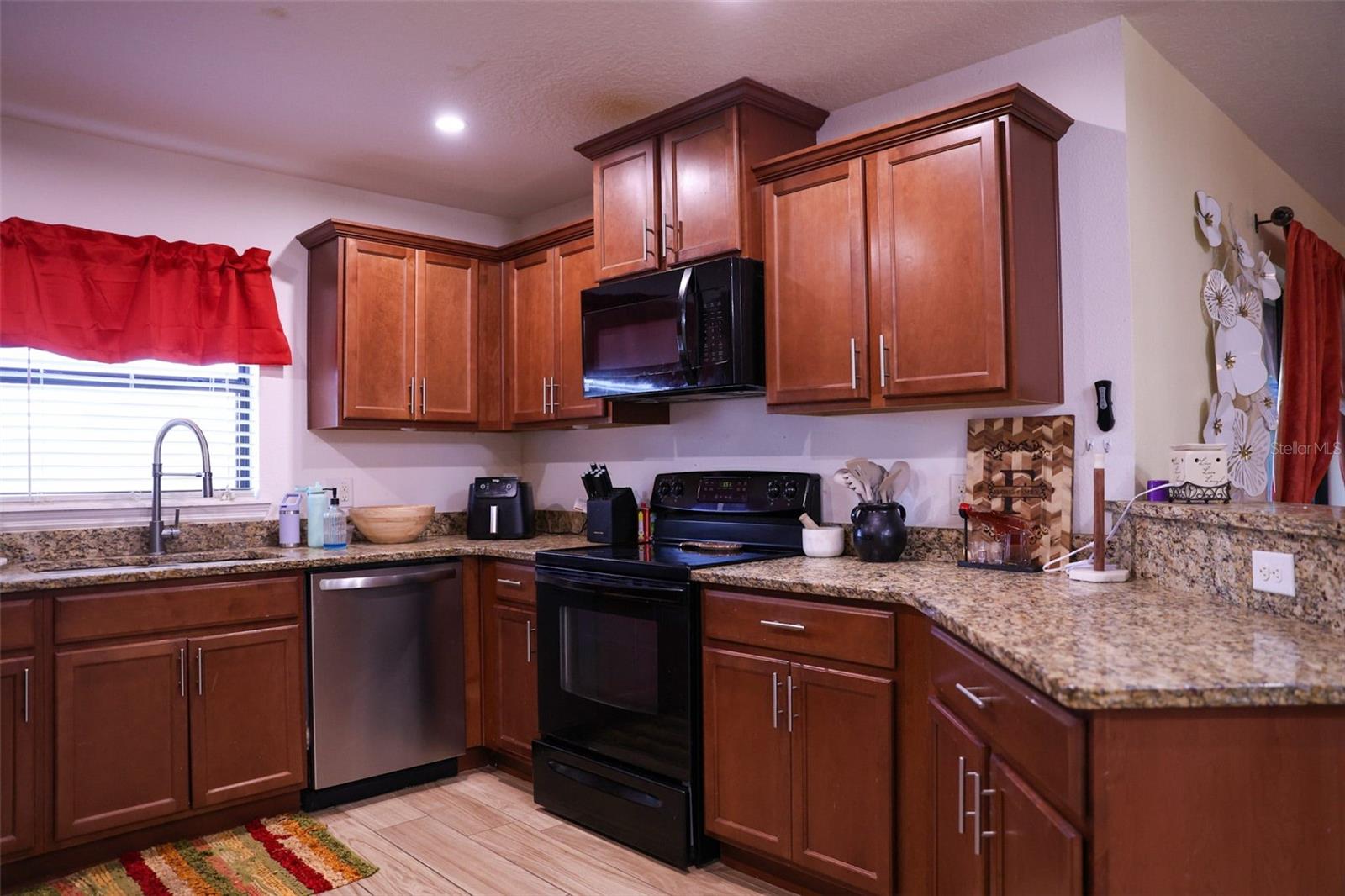 2113 GENEVA DRIVE, Lakeland, FL 33805