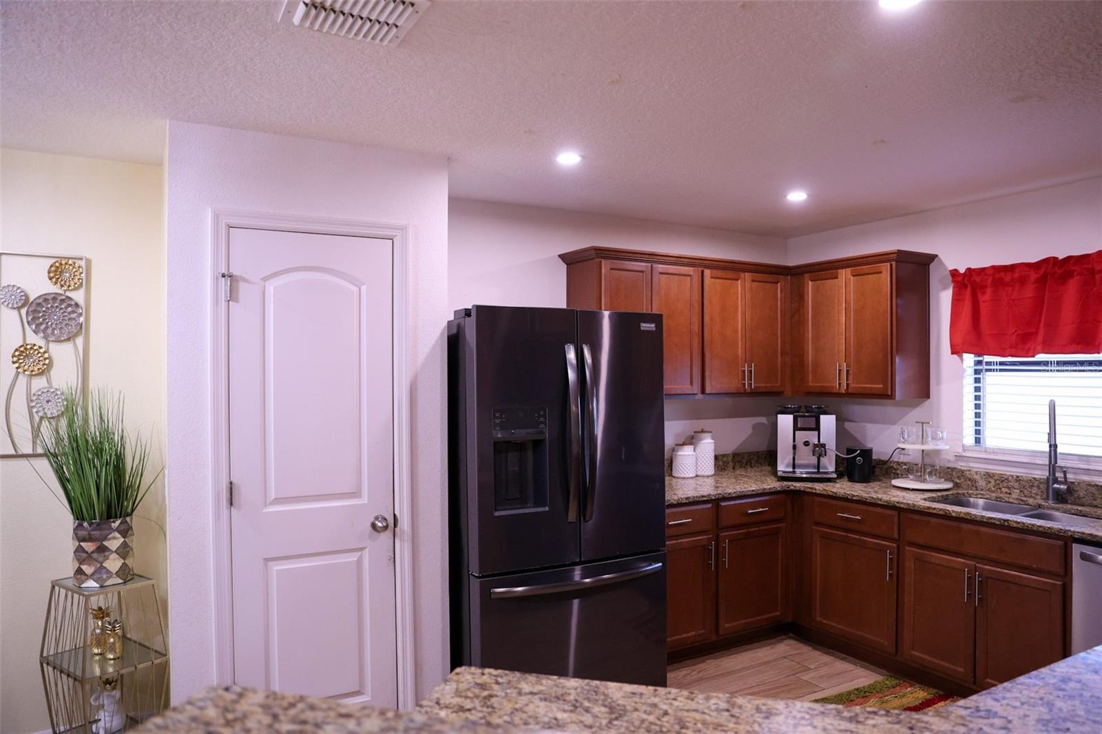 2113 GENEVA DRIVE, Lakeland, FL 33805