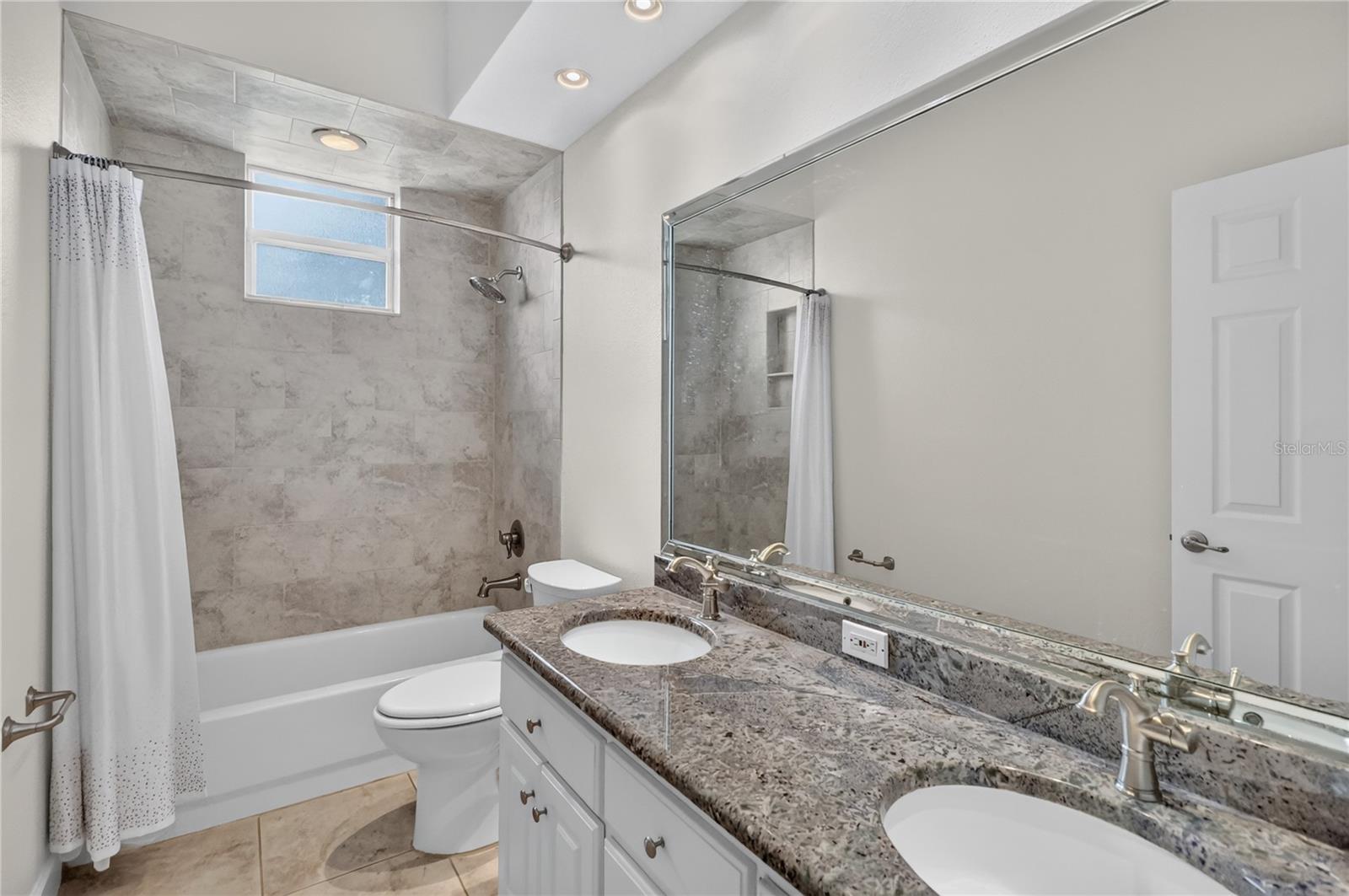 Bathroom with Double sinks and Granite