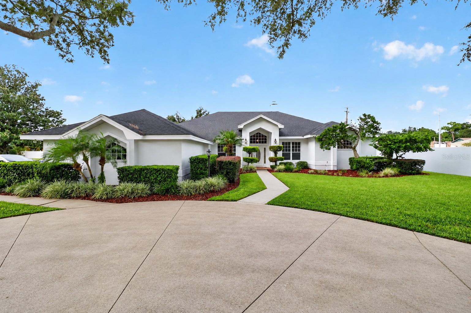 Welcome to 734 Highlands Place Welcome to 734 Highlands Place