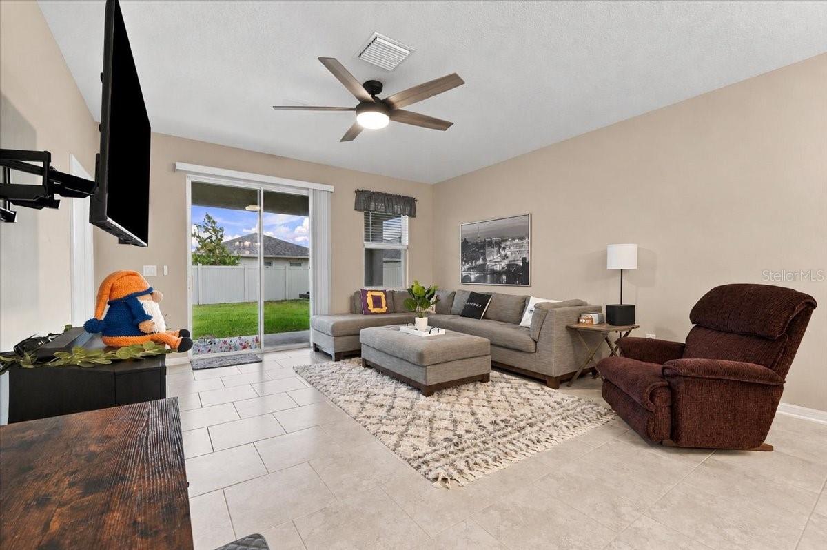 4885 FOXGLOVE CIRCLE, Lakeland, FL 33811 4885 FOXGLOVE CIRCLE, Lakeland, FL 33811