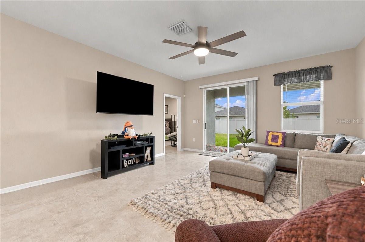 4885 FOXGLOVE CIRCLE, Lakeland, FL 33811 4885 FOXGLOVE CIRCLE, Lakeland, FL 33811