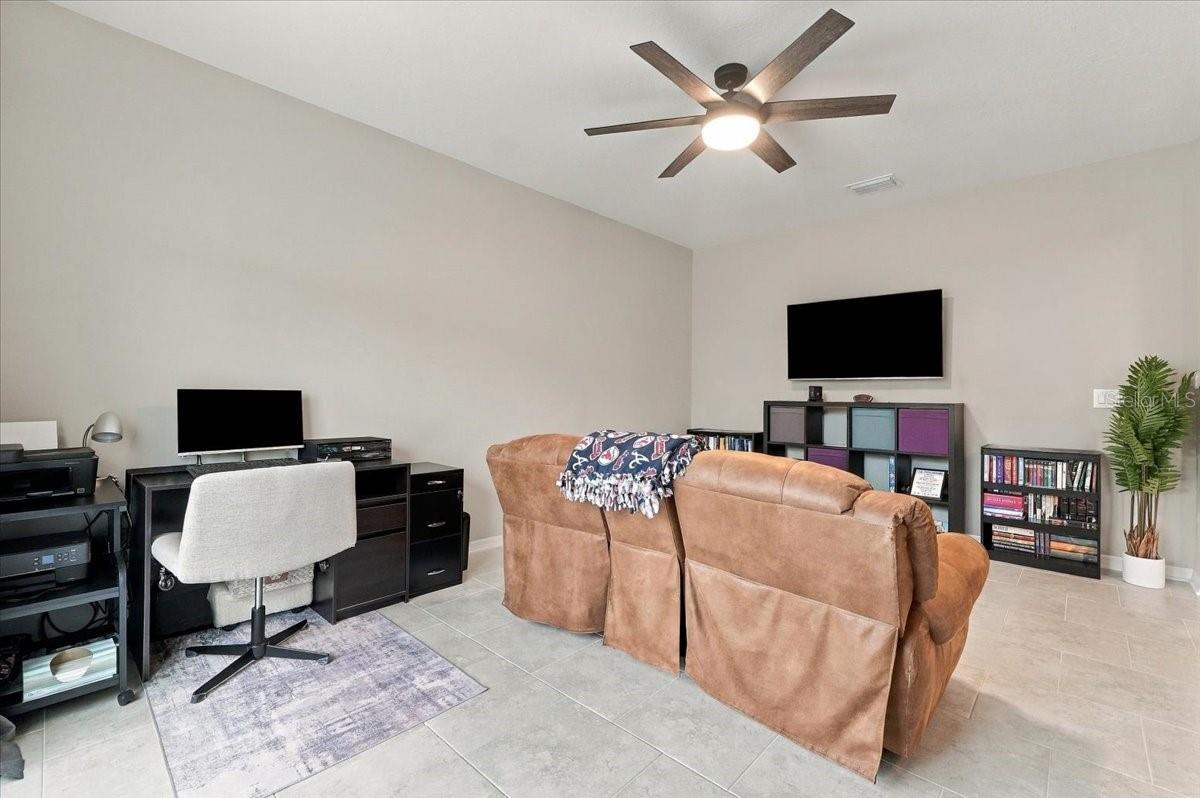 4885 FOXGLOVE CIRCLE, Lakeland, FL 33811