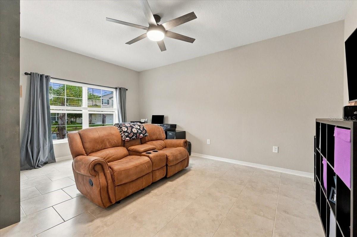 4885 FOXGLOVE CIRCLE, Lakeland, FL 33811