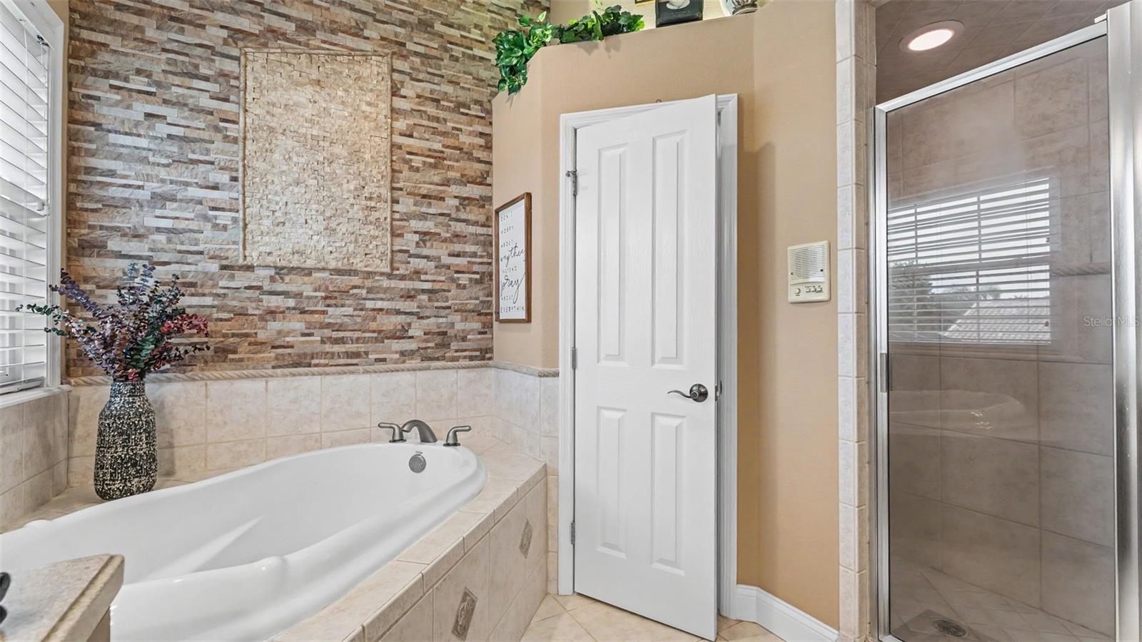 5238 HIGHLANDS LAKEVIEW LOOP, Lakeland, FL 33812