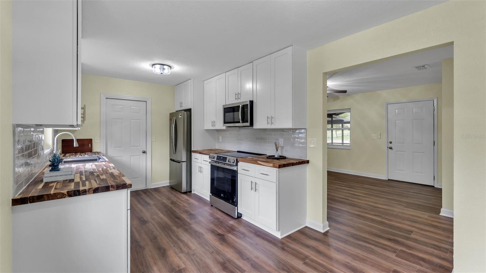 6000 CREWS LAKE ROAD, Lakeland, FL 33812
