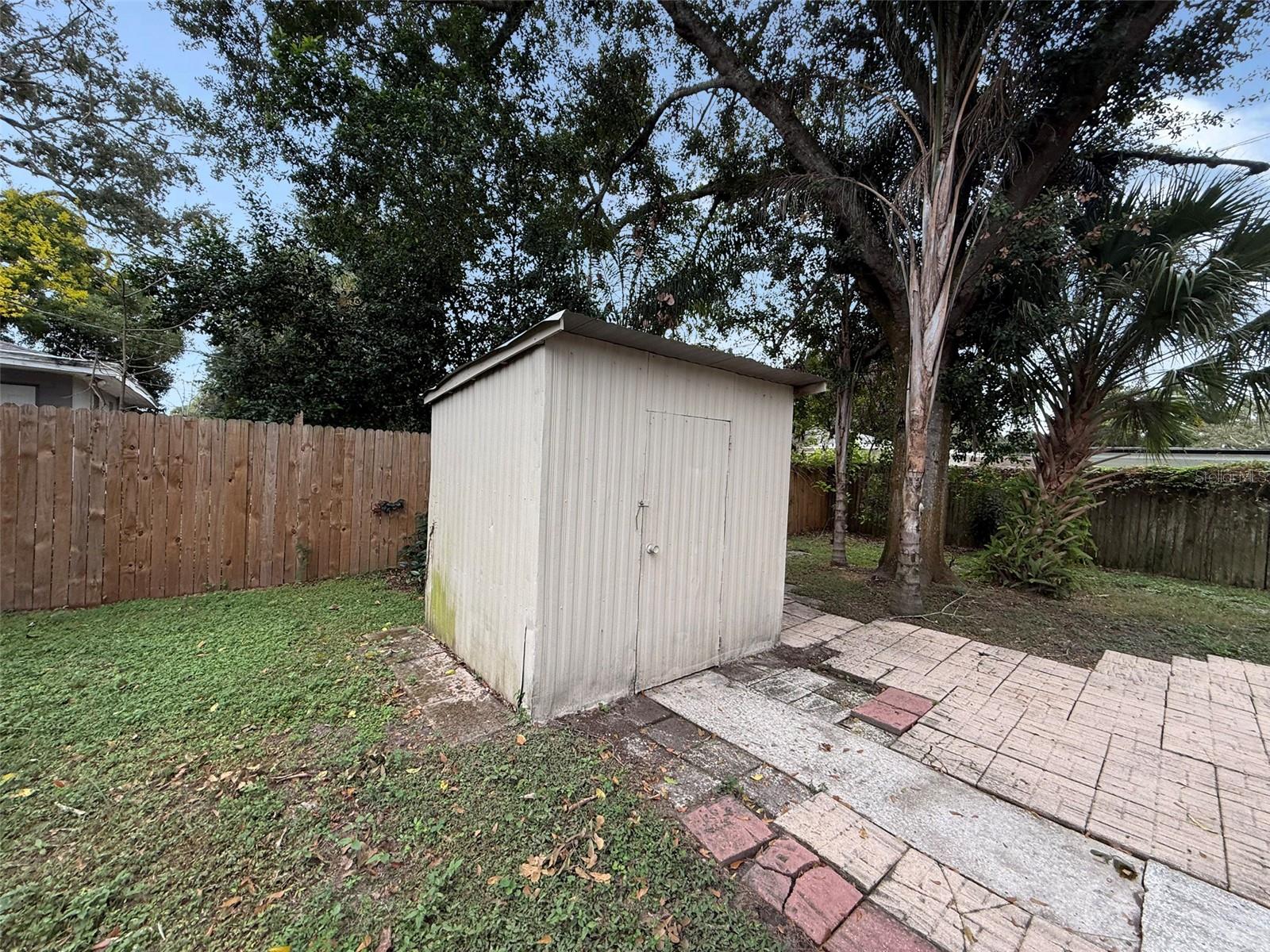 1617 MOCKINGBIRD LANE, Lakeland, FL 33801