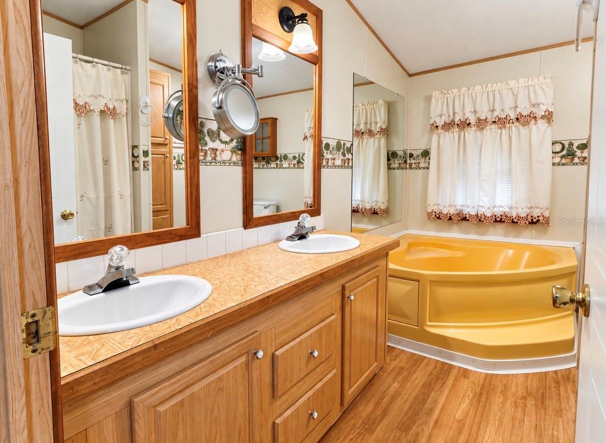 8335 MITCHALL DRIVE, Lakeland, FL 33809