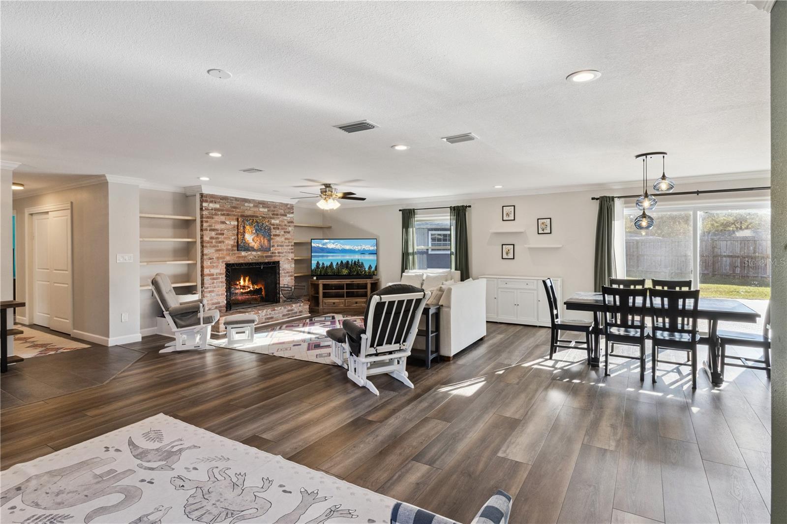 Beautiful Open Floor Plan