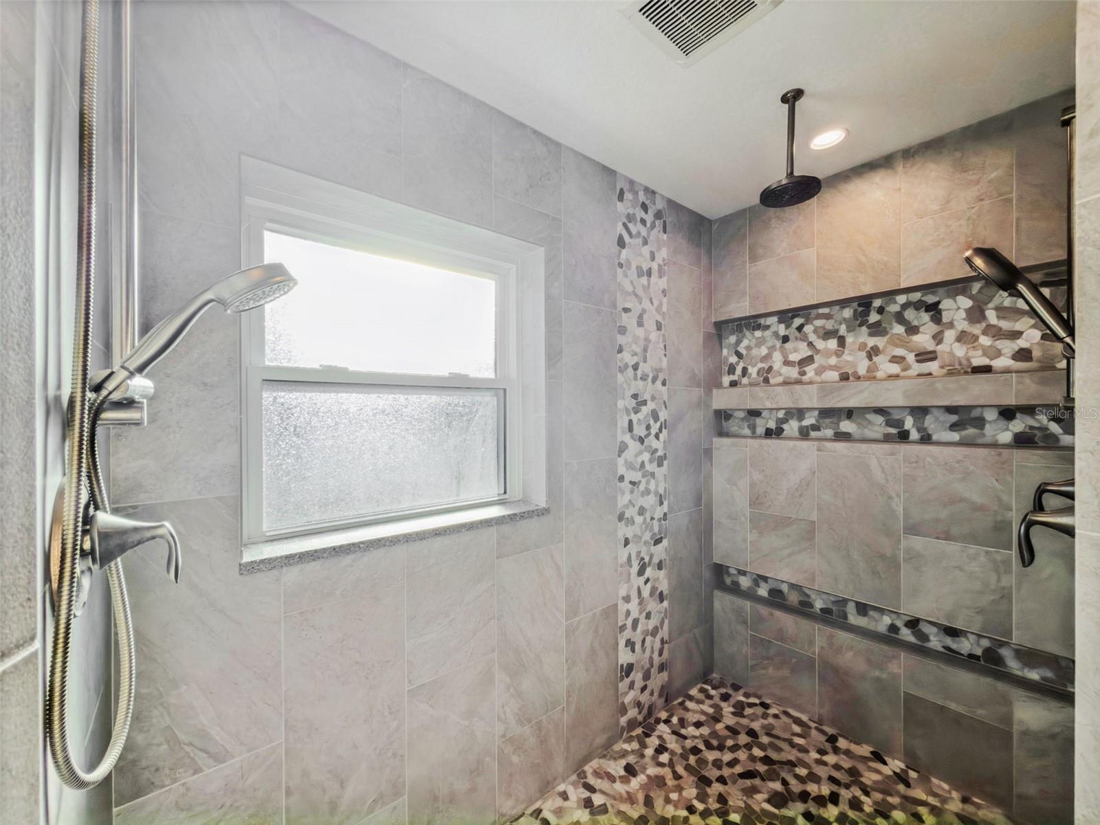 Shower heads Plus Rain Shower Head