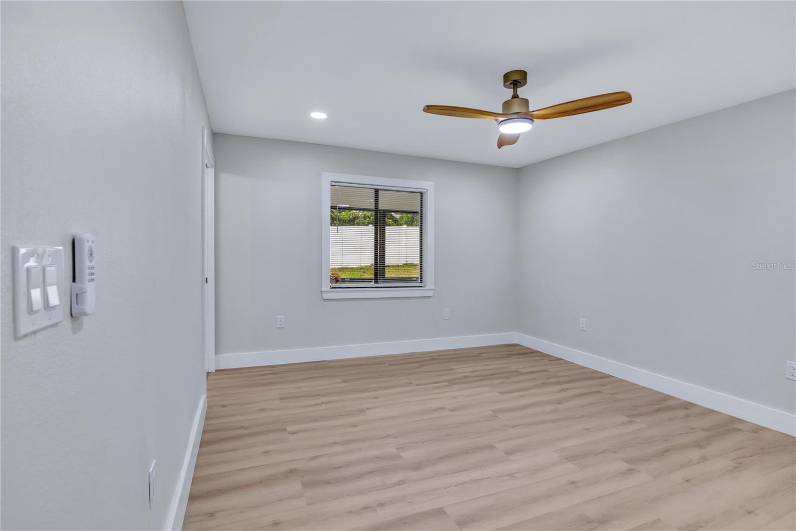 2637 GRACE MANOR, Lakeland, FL 33812