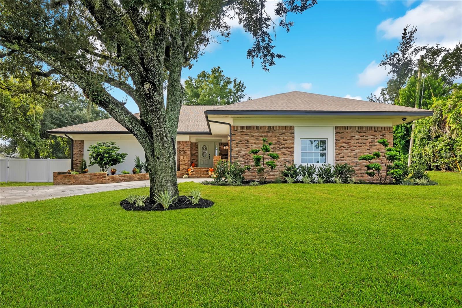 2637 GRACE MANOR, Lakeland, FL 33812