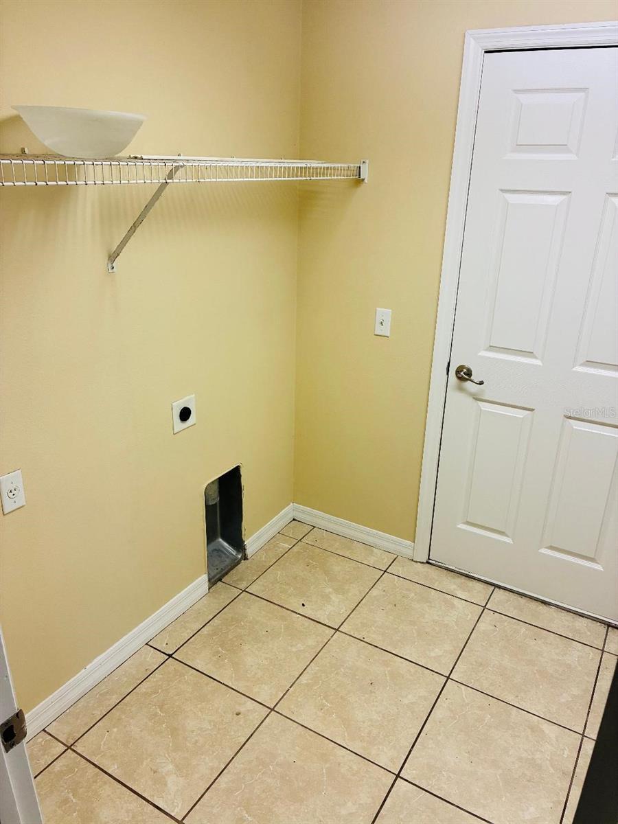 2216 ONTARIO WAY, Lakeland, FL 33805