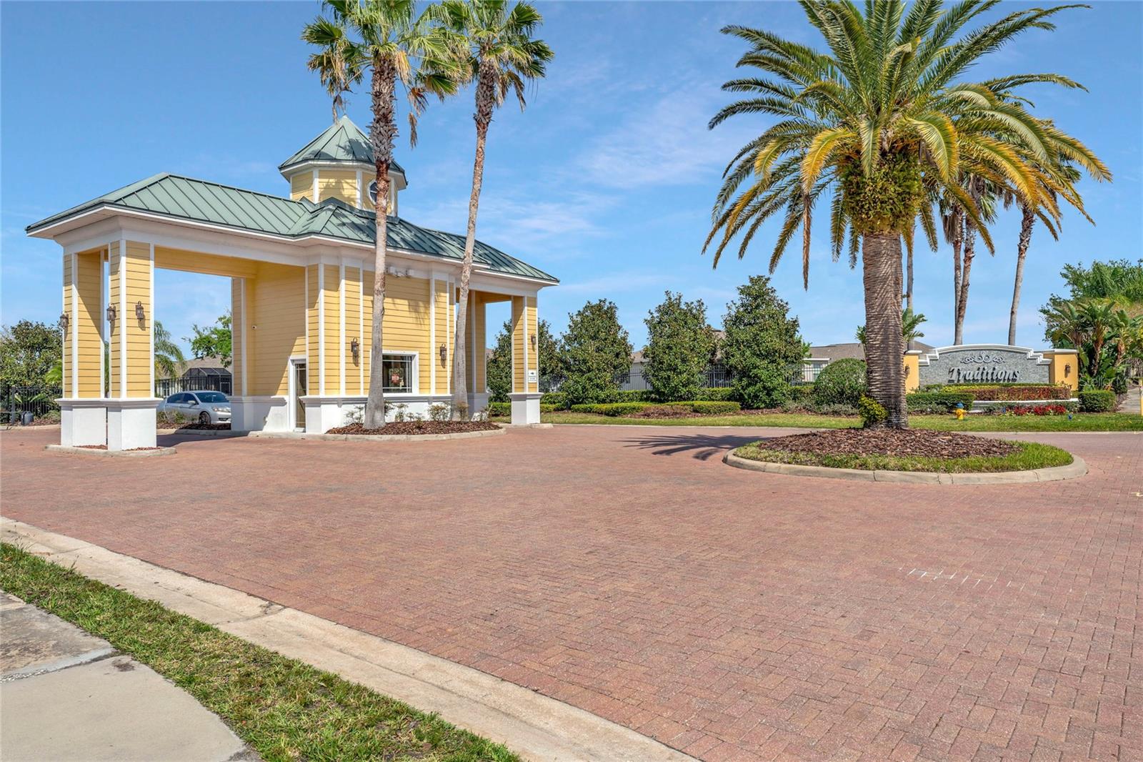 4043 BEDFORD AVENUE, Winter Haven, FL 33884
