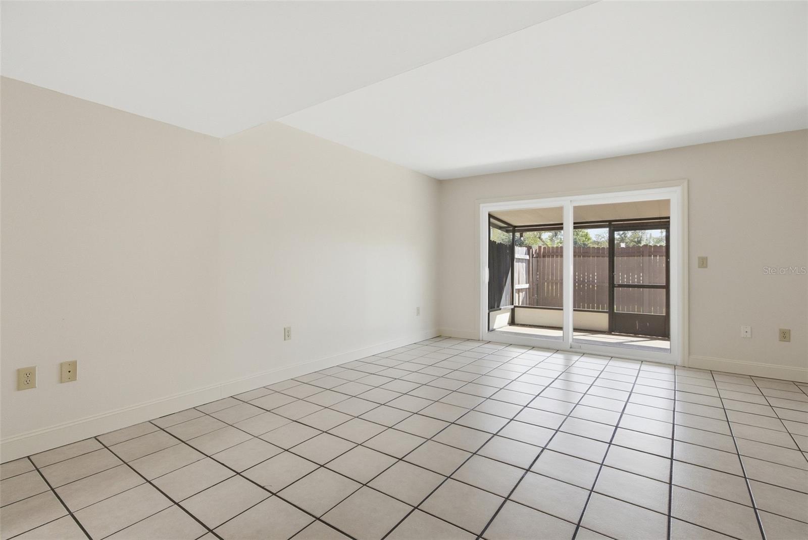 1920 E EDGEWOOD DRIVE, #E4, Lakeland, FL 33803